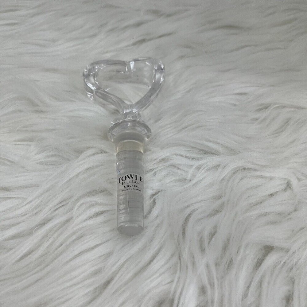 TOWLE Crystal Glass Open Heart Wine Bottle Stopper Austria